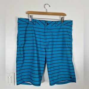 Quiksilver Amphibian Mens size 36 Shorts Swim Trunks  Blue Stripe Stretch
